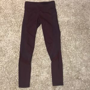 Plum colored Mono B leggings